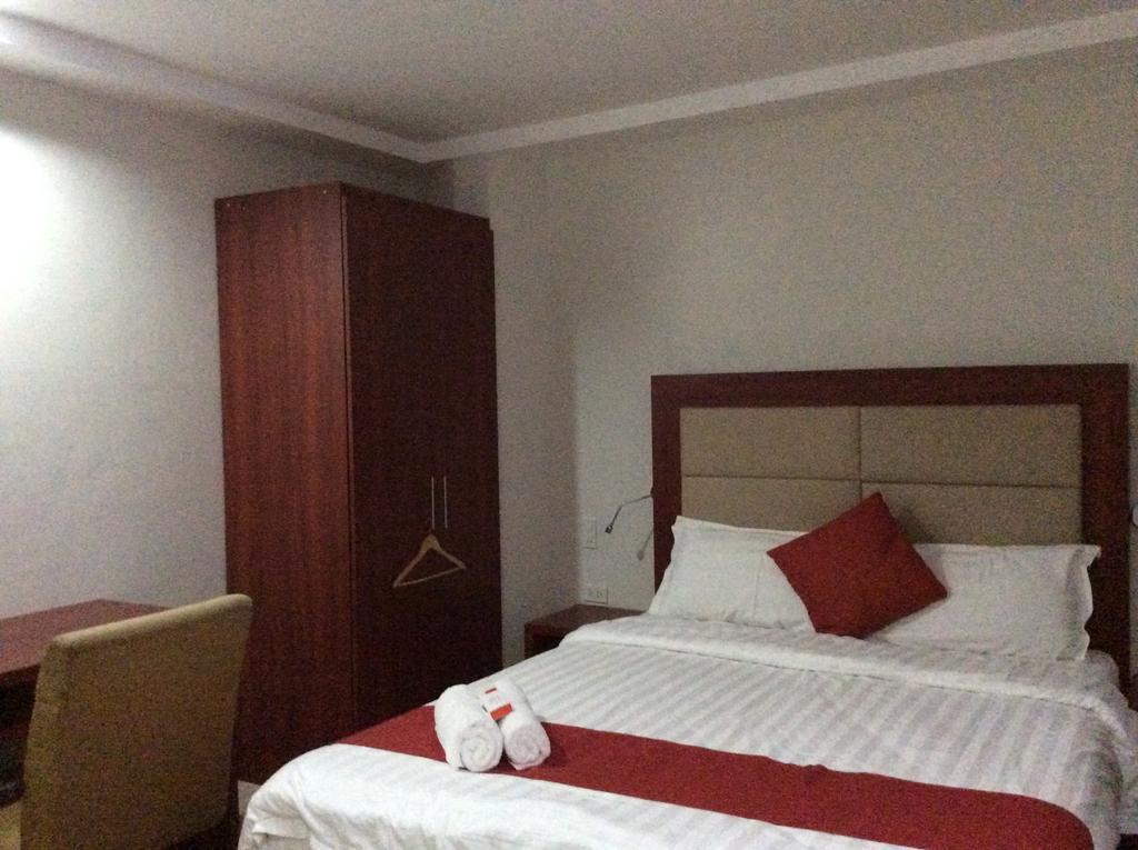 Cherry Midtown Hotel Olóngapo Habitación foto